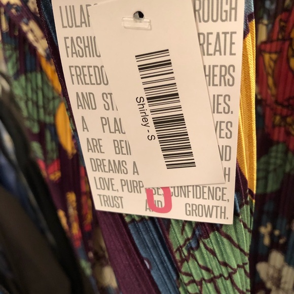 LulaRoe Shirley - Picture 4 of 4